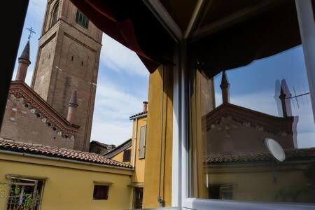 Charme Appartamento Immerso Tra Le Mura Bolognesi Ngoại thất bức ảnh